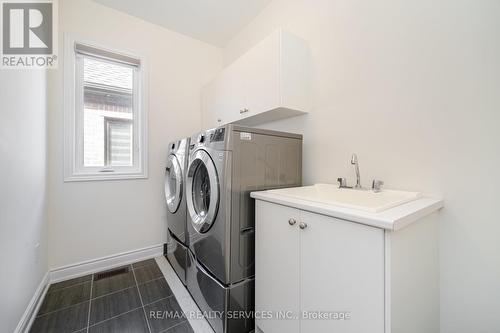 14 Lowell Cres, Brampton, ON - Indoor Photo Showing Laundry Room