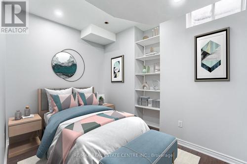 3716 Bloomington Crescent, Mississauga, ON - Indoor Photo Showing Bedroom