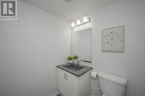 3048 Postridge Dr, Oakville, ON - Indoor Photo Showing Bathroom