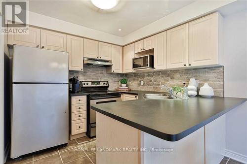 3086 Highvalley Road, Oakville, ON - Indoor Photo Showing Kitchen With Double Sink