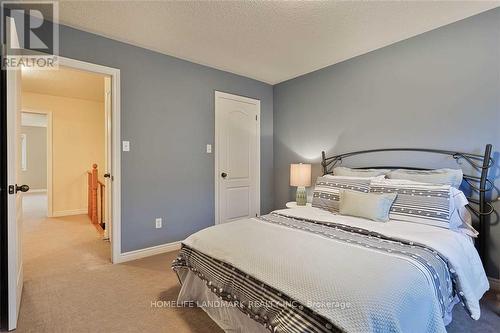 3086 Highvalley Rd, Oakville, ON - Indoor Photo Showing Bedroom