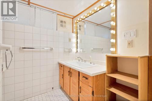 48 Chatfield Drive, Toronto, ON - Indoor Photo Showing Bathroom