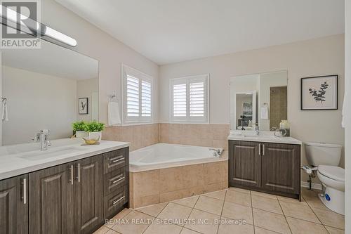 17 Whitehouse Cres, Brampton, ON - Indoor Photo Showing Bathroom