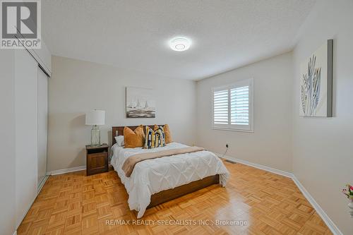 17 Whitehouse Cres, Brampton, ON - Indoor Photo Showing Bedroom