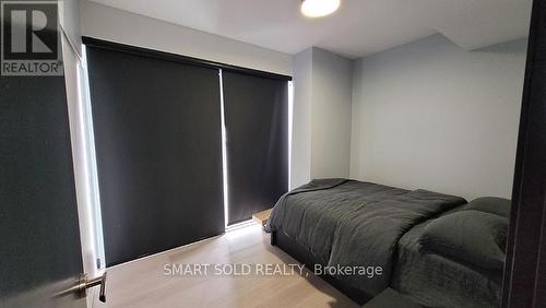 #809 -3883 Quartz Rd, Mississauga, ON - Indoor Photo Showing Other Room