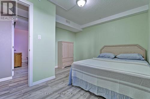 43 Hunter Road, Orangeville, ON - Indoor Photo Showing Bedroom