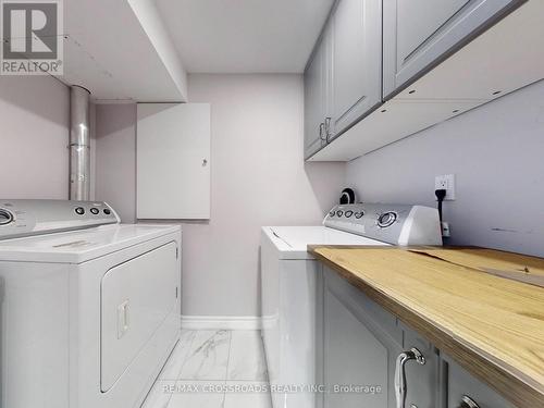 2404 Old Brompton Way, Oakville, ON - Indoor Photo Showing Laundry Room