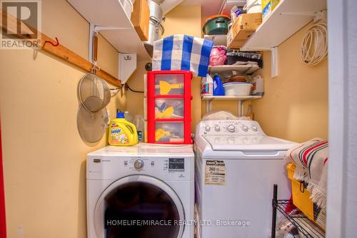 #605 -115 Hillcrest Ave, Mississauga, ON - Indoor Photo Showing Laundry Room