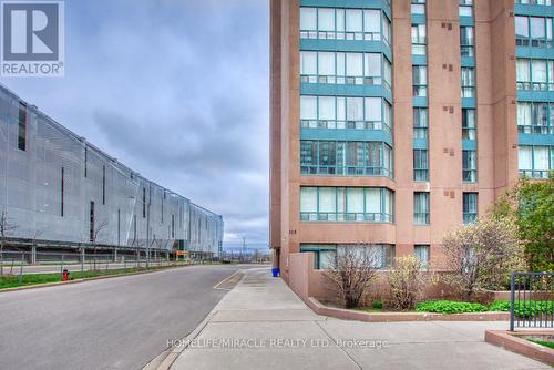 #605 -115 Hillcrest Ave, Mississauga, ON - Outdoor