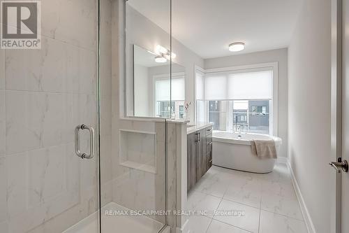 61 - 2273 Turnberry Road, Burlington, ON - Indoor Photo Showing Bathroom