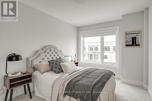 61 - 2273 Turnberry Road, Burlington, ON - Indoor Photo Showing Bedroom