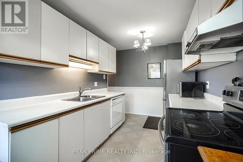 29 Jackman Drive, Brampton, ON - Indoor Photo Showing Kitchen With Double Sink