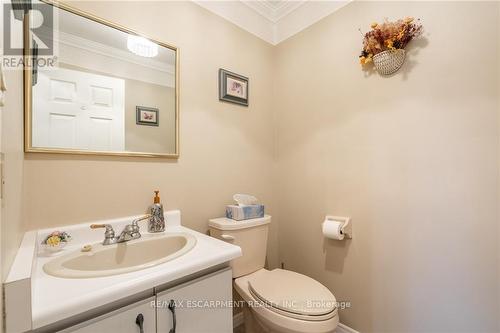 3336 Jordan Ave, Burlington, ON - Indoor Photo Showing Bathroom