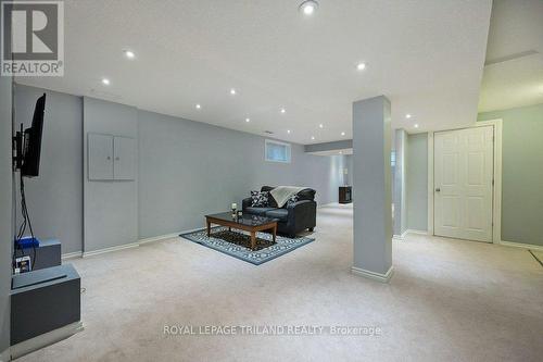 2340 Meadowgate Blvd, London, ON - Indoor Photo Showing Other Room