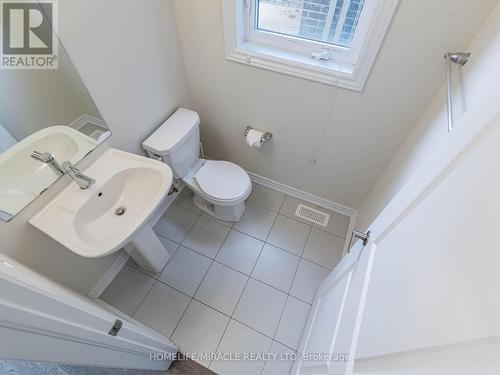 22 Buttercream Ave, Thorold, ON - Indoor Photo Showing Bathroom