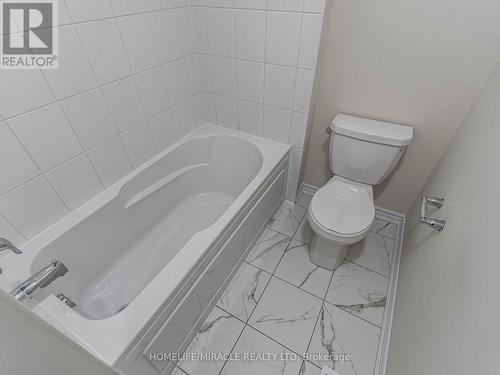 22 Buttercream Ave, Thorold, ON - Indoor Photo Showing Bathroom