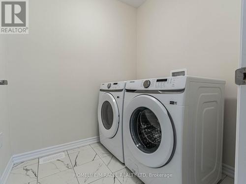 22 Buttercream Ave, Thorold, ON - Indoor Photo Showing Laundry Room