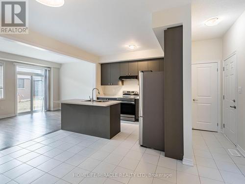 22 Buttercream Ave, Thorold, ON - Indoor Photo Showing Kitchen