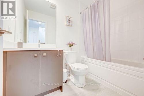 #7 -8 Sayers Lane, Richmond Hill, ON - Indoor Photo Showing Bathroom