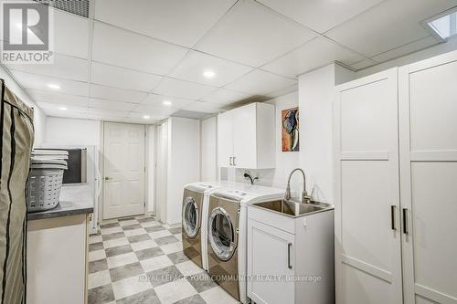 76 Augustine Ave, Richmond Hill, ON - Indoor Photo Showing Laundry Room