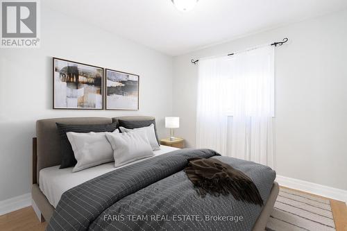 11 - 90 Burke Street, Penetanguishene, ON - Indoor Photo Showing Bedroom
