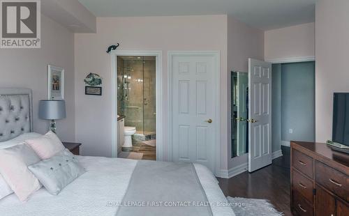 407 - 6 Toronto Street, Barrie, ON - Indoor Photo Showing Bedroom