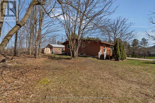 1166 Gill Rd, Springwater, ON - Outdoor