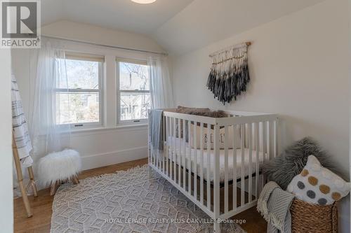 536 Woodland Avenue, Burlington, ON - Indoor Photo Showing Bedroom