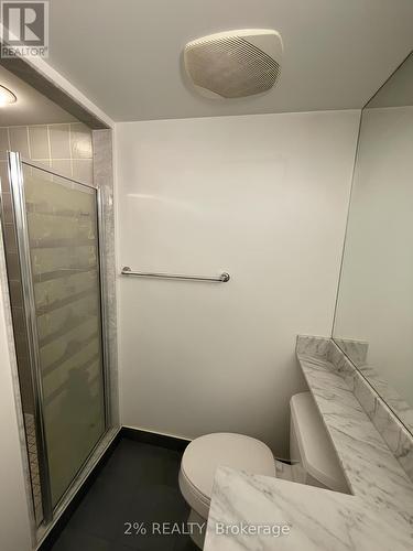 #3004 -18 Yonge St, Toronto, ON - Indoor Photo Showing Bathroom