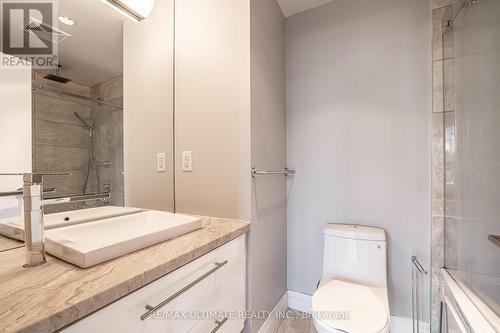 #222 -399 Spring Garden Ave, Toronto, ON - Indoor Photo Showing Bathroom