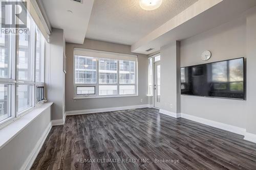 #222 -399 Spring Garden Ave, Toronto, ON - Indoor Photo Showing Other Room
