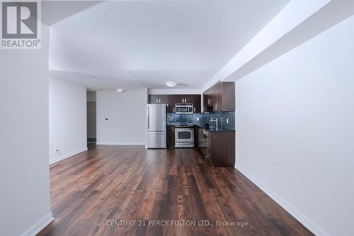 511 - 17 Anndale Drive, Toronto, ON - Indoor Photo Showing Kitchen