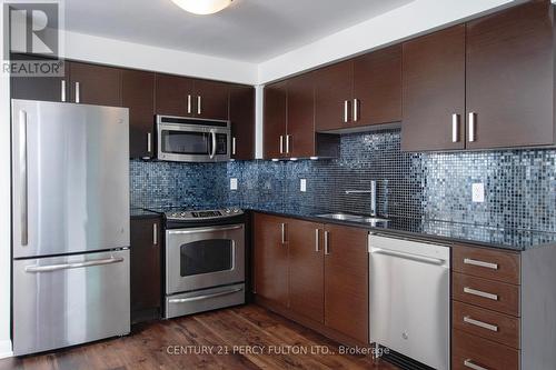 511 - 17 Anndale Drive, Toronto, ON - Indoor Photo Showing Kitchen With Upgraded Kitchen