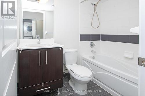 511 - 17 Anndale Drive, Toronto, ON - Indoor Photo Showing Bathroom