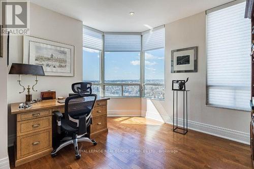 #Sph6 -1 Aberfoyle Cres, Toronto, ON - Indoor Photo Showing Office