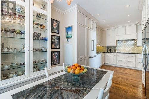 #Sph6 -1 Aberfoyle Cres, Toronto, ON - Indoor Photo Showing Kitchen With Upgraded Kitchen