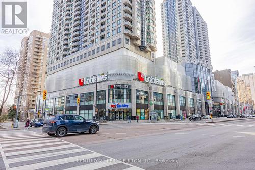 810 - 5162 Yonge Street, Toronto, ON - Outdoor With Facade
