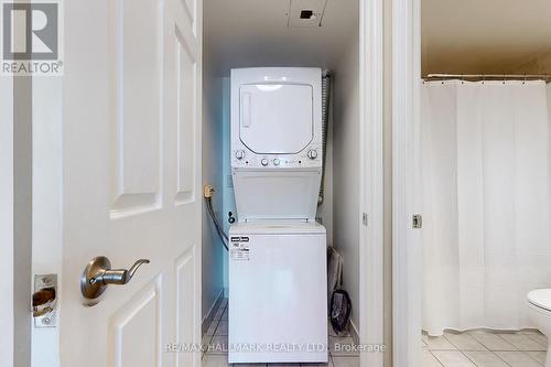 706 - 61 Town Centre Court, Toronto, ON - Indoor Photo Showing Laundry Room