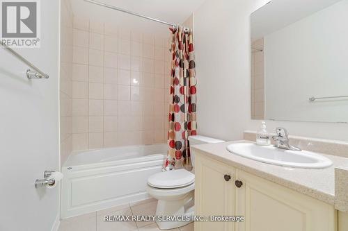 35 Nearco Cres, Oshawa, ON - Indoor Photo Showing Bathroom