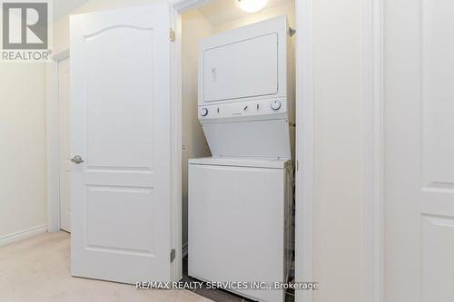 35 Nearco Cres, Oshawa, ON - Indoor Photo Showing Laundry Room