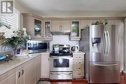 958 Midland Avenue, Toronto (Kennedy Park), ON - Indoor Photo Showing Kitchen