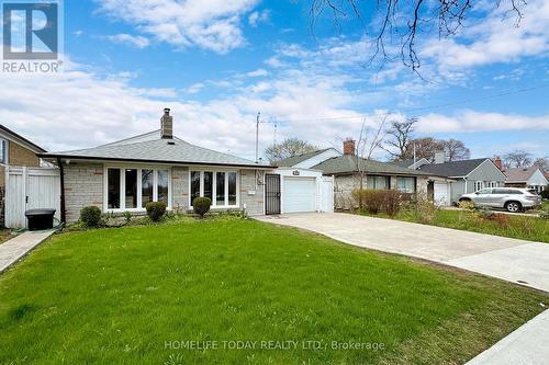 958 Midland Avenue, Toronto (Kennedy Park), ON - Outdoor With Facade