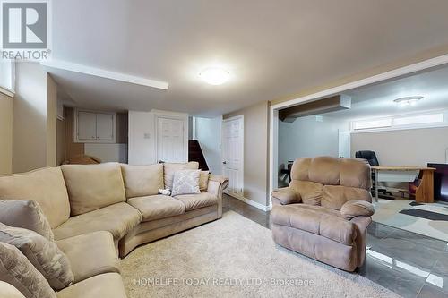 958 Midland Avenue, Toronto (Kennedy Park), ON - Indoor Photo Showing Other Room