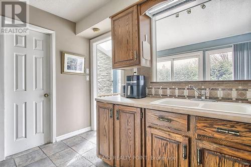 308 Preston Drive, Oshawa, ON - Indoor Photo Showing Kitchen With Double Sink