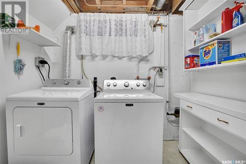 2323 Arnold Street, Saskatoon, SK - Indoor Photo Showing Laundry Room