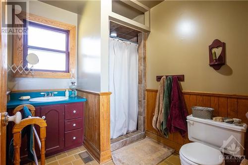 3740 Gregoire Road, Ottawa, ON - Indoor Photo Showing Bathroom