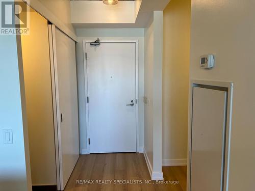 #929 -1030 King St W, Toronto, ON - Indoor Photo Showing Other Room