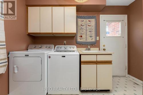 14 Mintwood Crt, Brampton, ON - Indoor Photo Showing Laundry Room