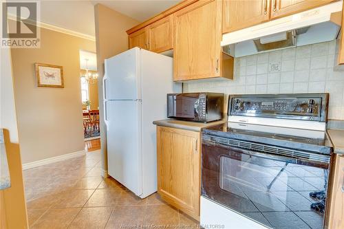 1263 Radcliff Avenue, Windsor, ON - Indoor Photo Showing Kitchen