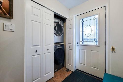 7 Vision Place, Stoney Creek, ON - Indoor Photo Showing Laundry Room